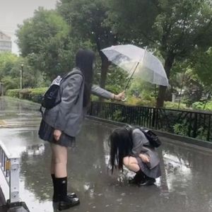 免费女人18毛片视频
